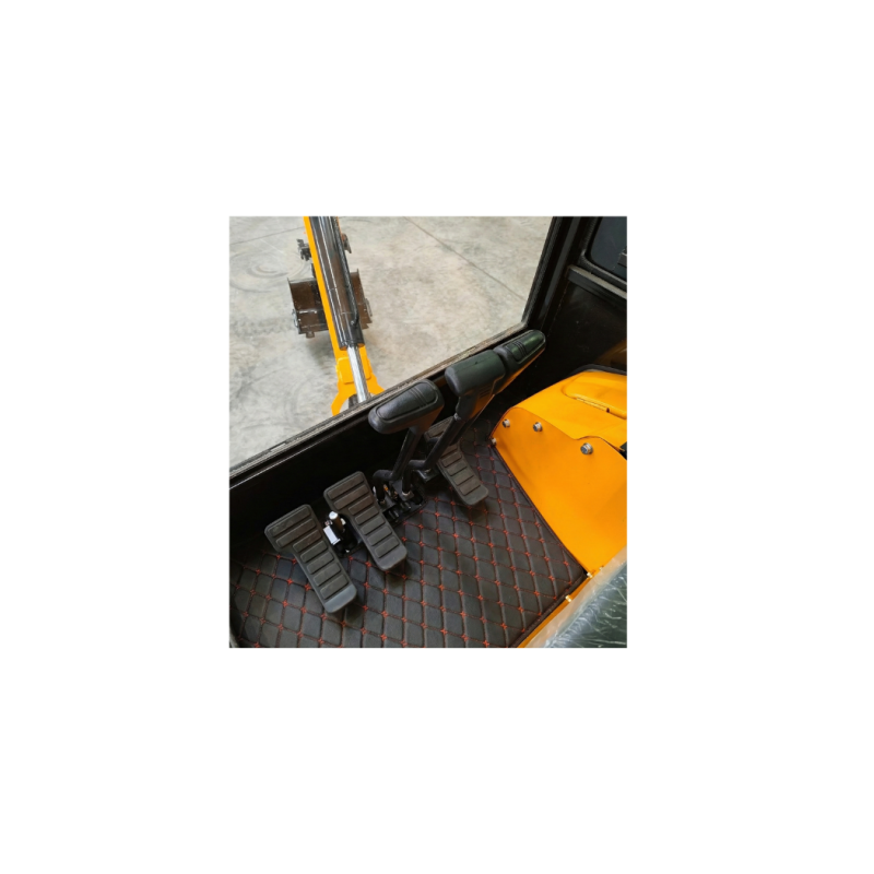 Minikoparka gąsienicowa X-CAT  XC18 z kabiną - Silnik Kubota (rozsuwane gąsienice + skrętne ramię + joystick)