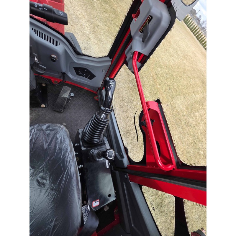 Ładowarka XC908C | Udźwig 800kg | Szerokie opony 31x15.5 R15 | Masa 2530 kg