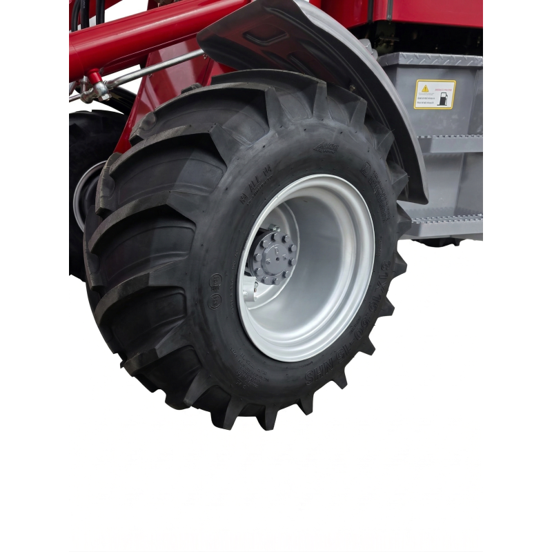 Ładowarka XC908C | Udźwig 800kg | Szerokie opony 31x15.5 R15 | Masa 2530 kg
